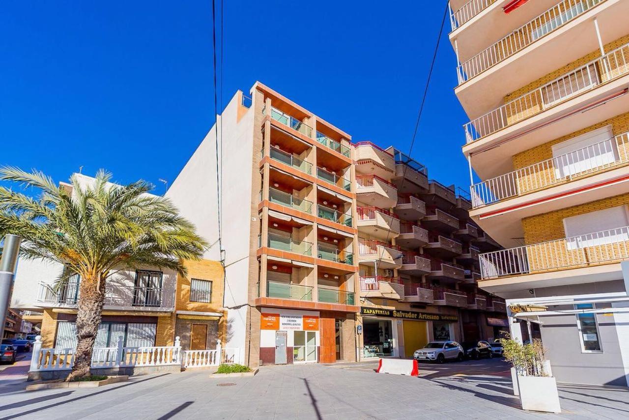 Шикарная Квартира На Первой Линии -Luxury Apartment On The First Line Sea Torrevieja Eksteriør billede