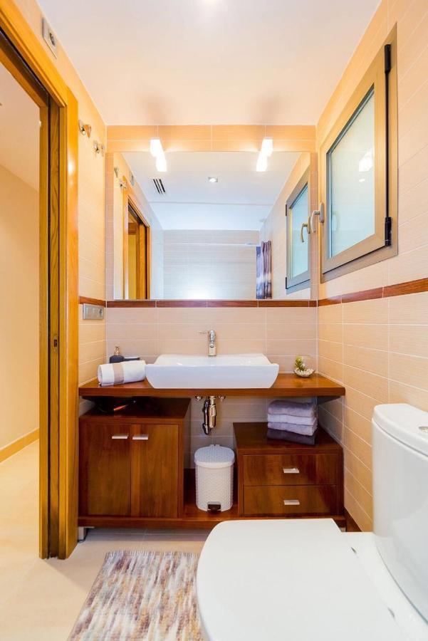Шикарная Квартира На Первой Линии -Luxury Apartment On The First Line Sea Torrevieja Eksteriør billede