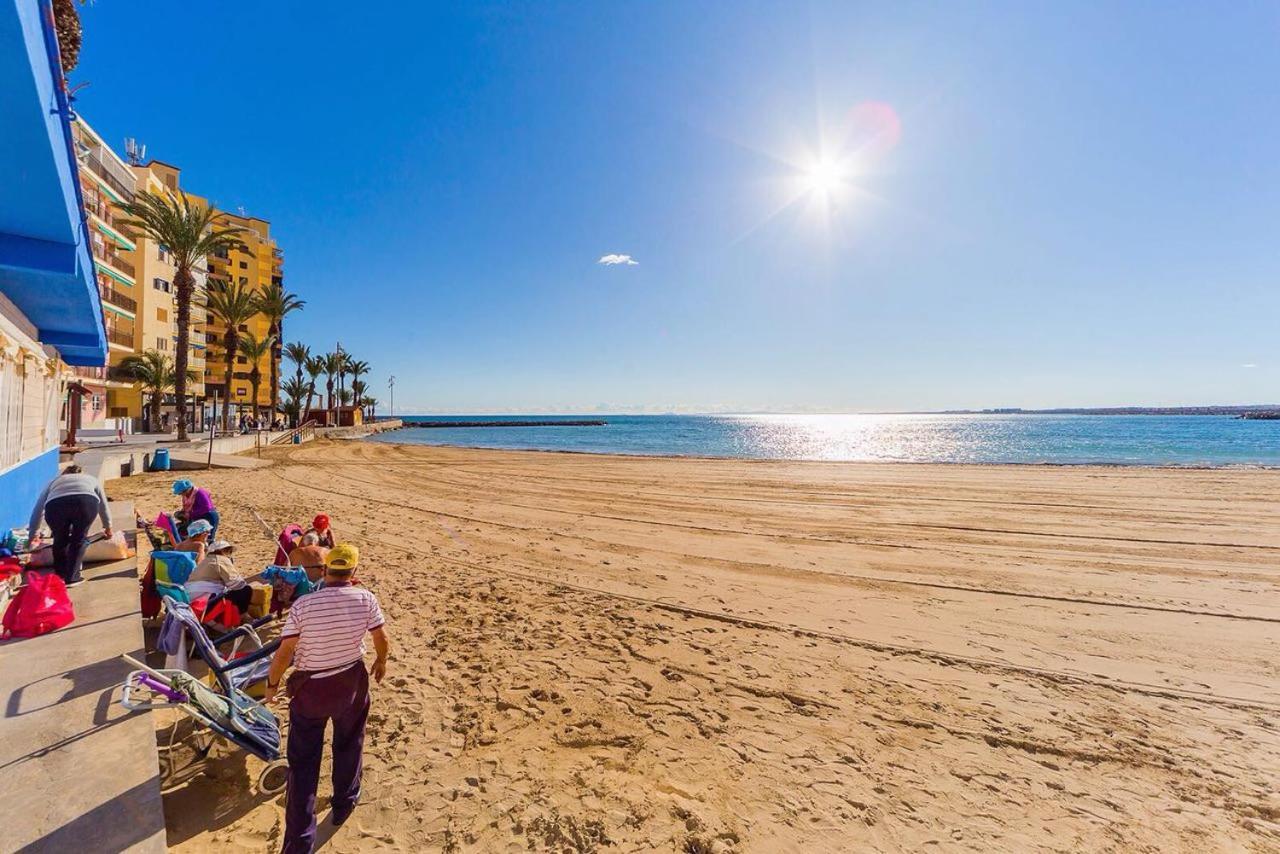 Шикарная Квартира На Первой Линии -Luxury Apartment On The First Line Sea Torrevieja Eksteriør billede