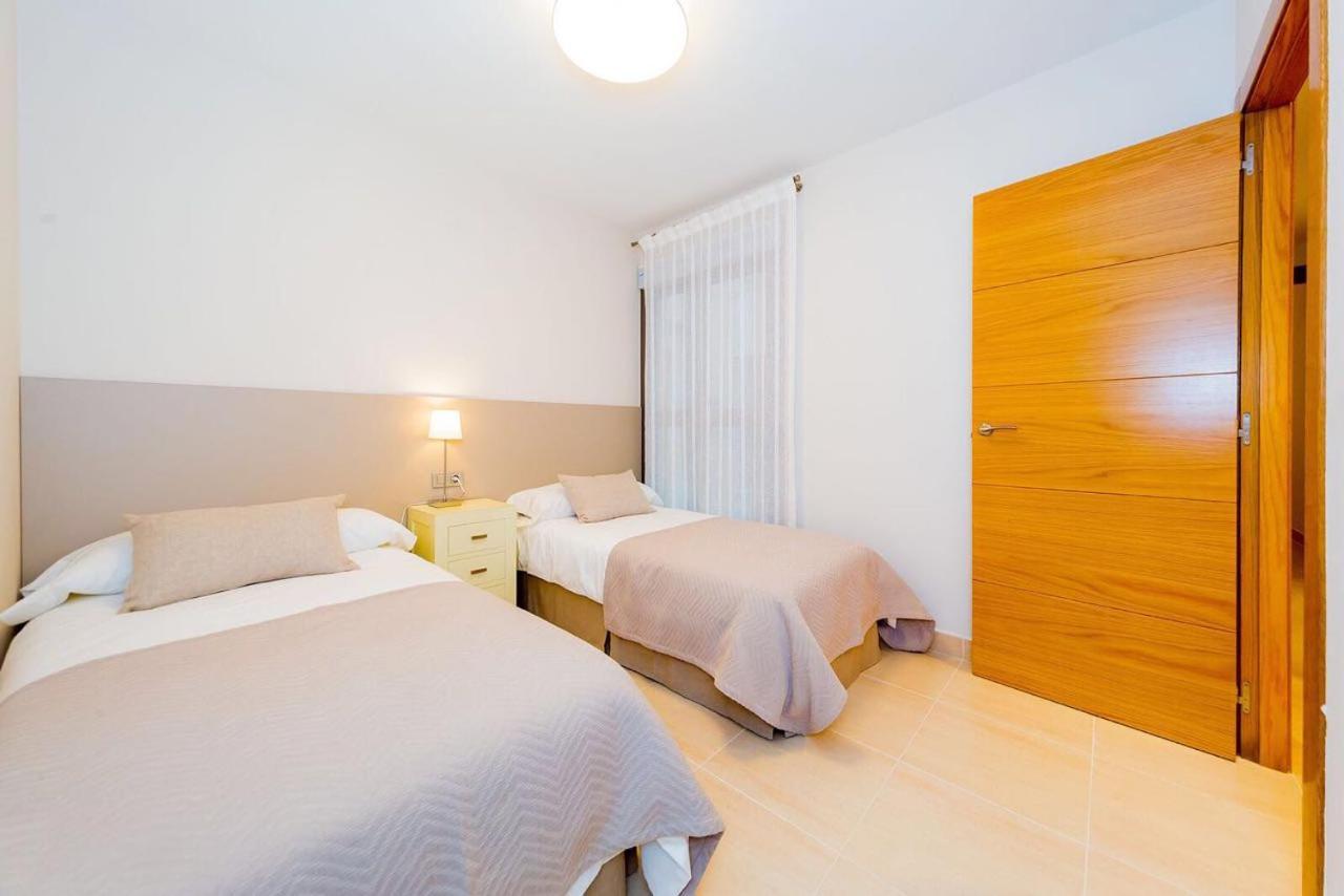 Шикарная Квартира На Первой Линии -Luxury Apartment On The First Line Sea Torrevieja Eksteriør billede
